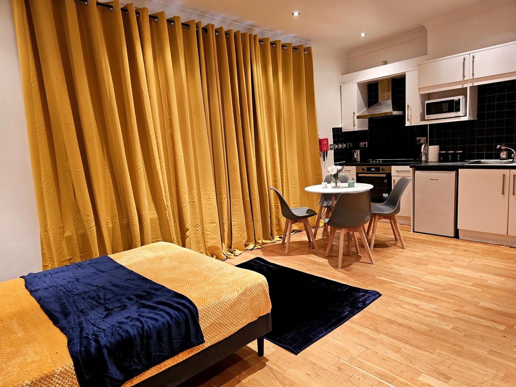 Elegant Spacious In *