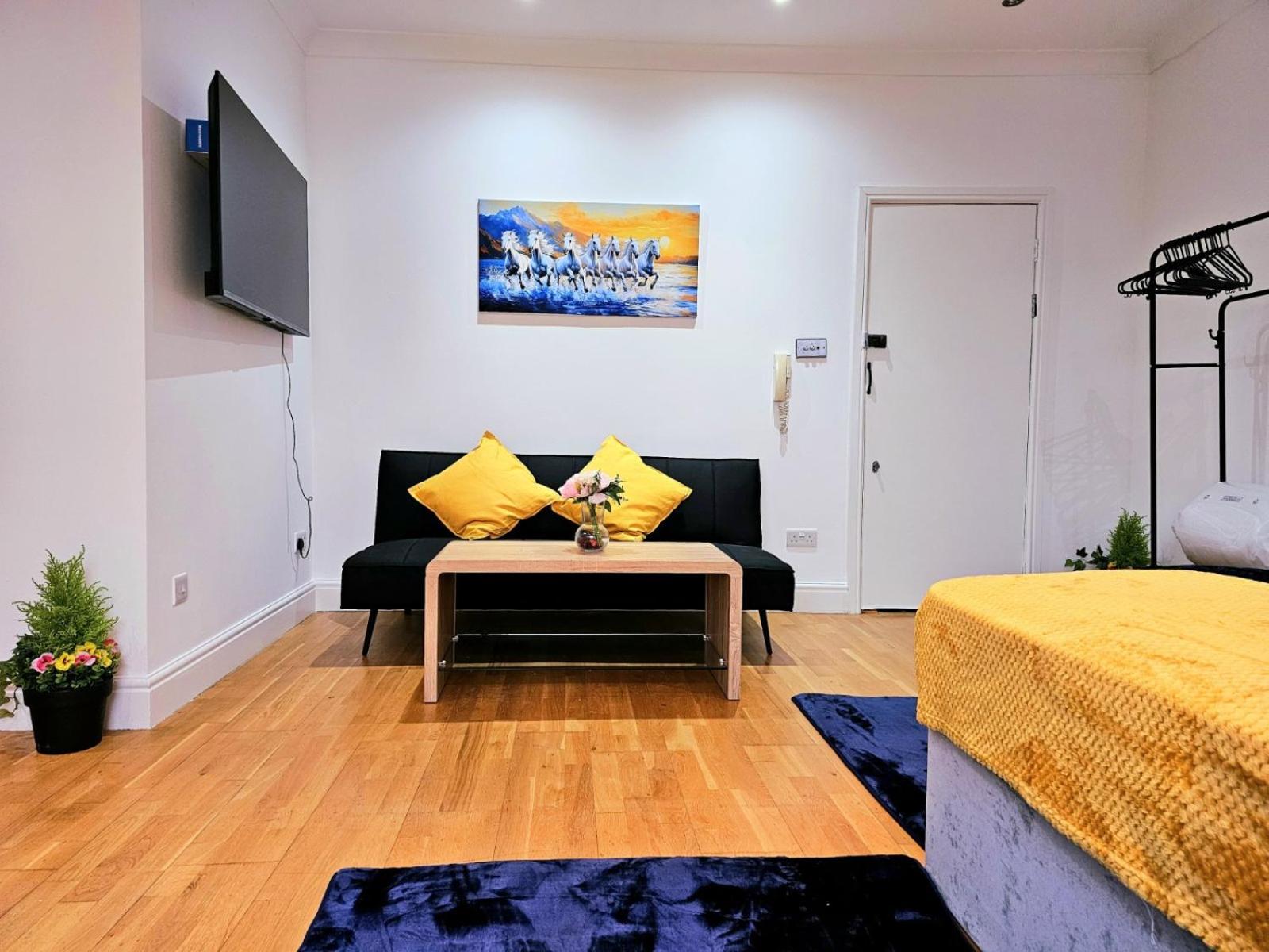 Appartamento Elegant Spacious In *