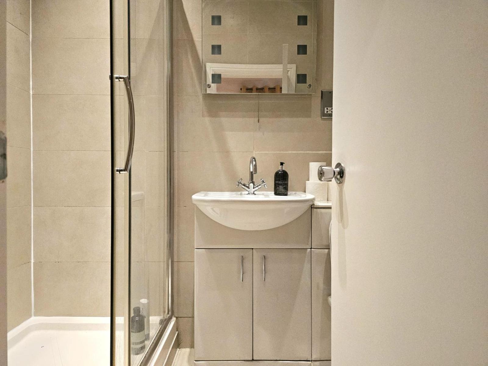 Elegant Spacious In * Londra